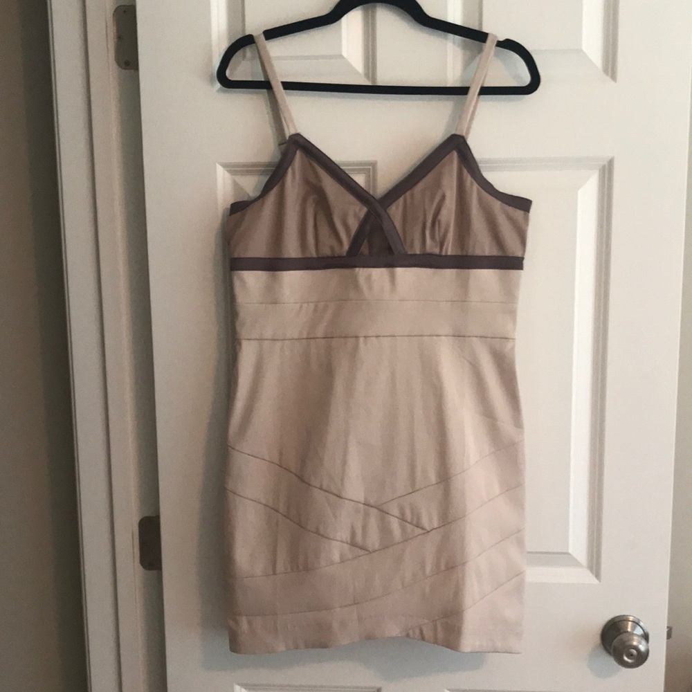Romeo & Juliet Couture color blocked cutout dress